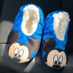 Disney Blue Mickey Mouse Kids Slippers! Toddler boys 3/4! No tag never used